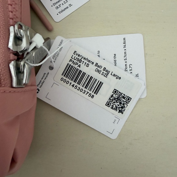 Lululemon Everywhere Belt Bag 2L - set of 2 -Green and Pink - NWT - Picture 3 of 3